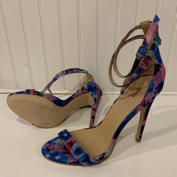 JustFab Pumps - Picture 2 of 3